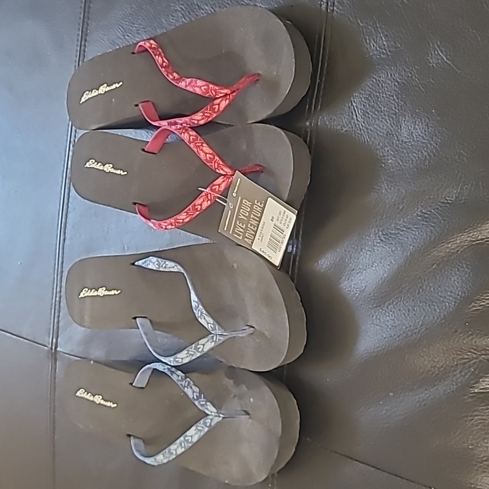 NWT Eddie Bauer flip flops